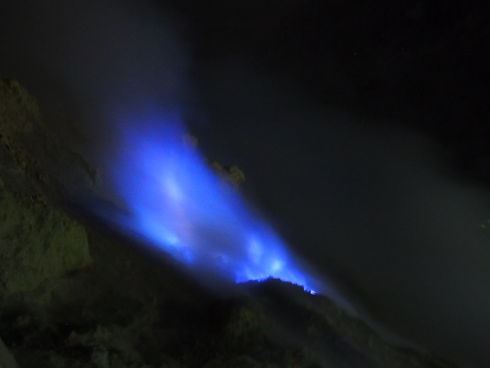 BLUE FIRE VOLCAN IJEN 