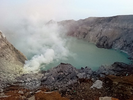 VOLCAN IJEN   