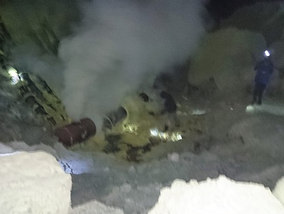RECOLTE SOUFFRE VOLCAN IJEN 